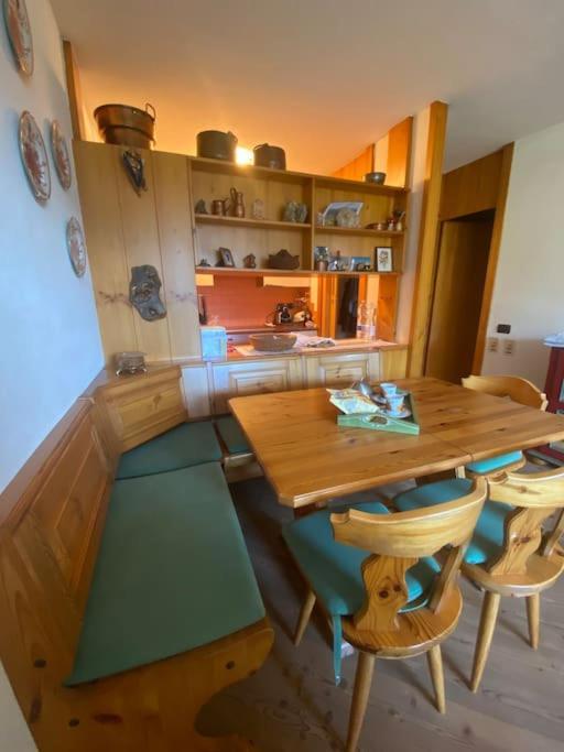 קסטלו די פיימה Encia'S Home Dolomiti מראה חיצוני תמונה